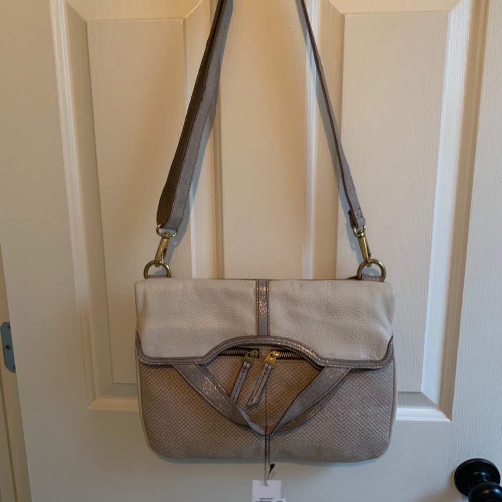 Fossil purse